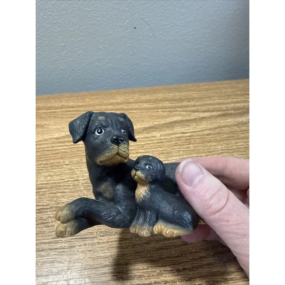Homco Rottweiler‎ Dog with Puppy Figurine #1424 Black and Tan Dog with Puppy